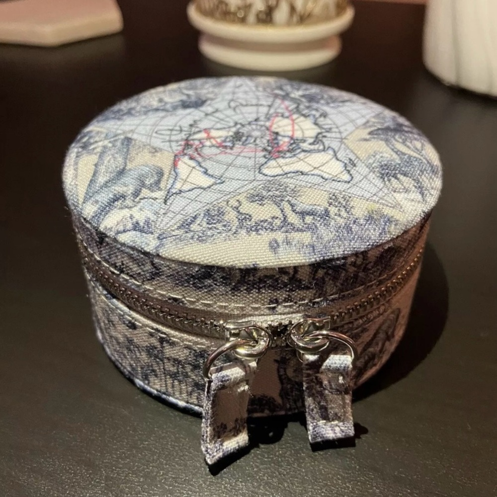 DIOR Beauty Makeup Jewelry Travel Pouch NEW!